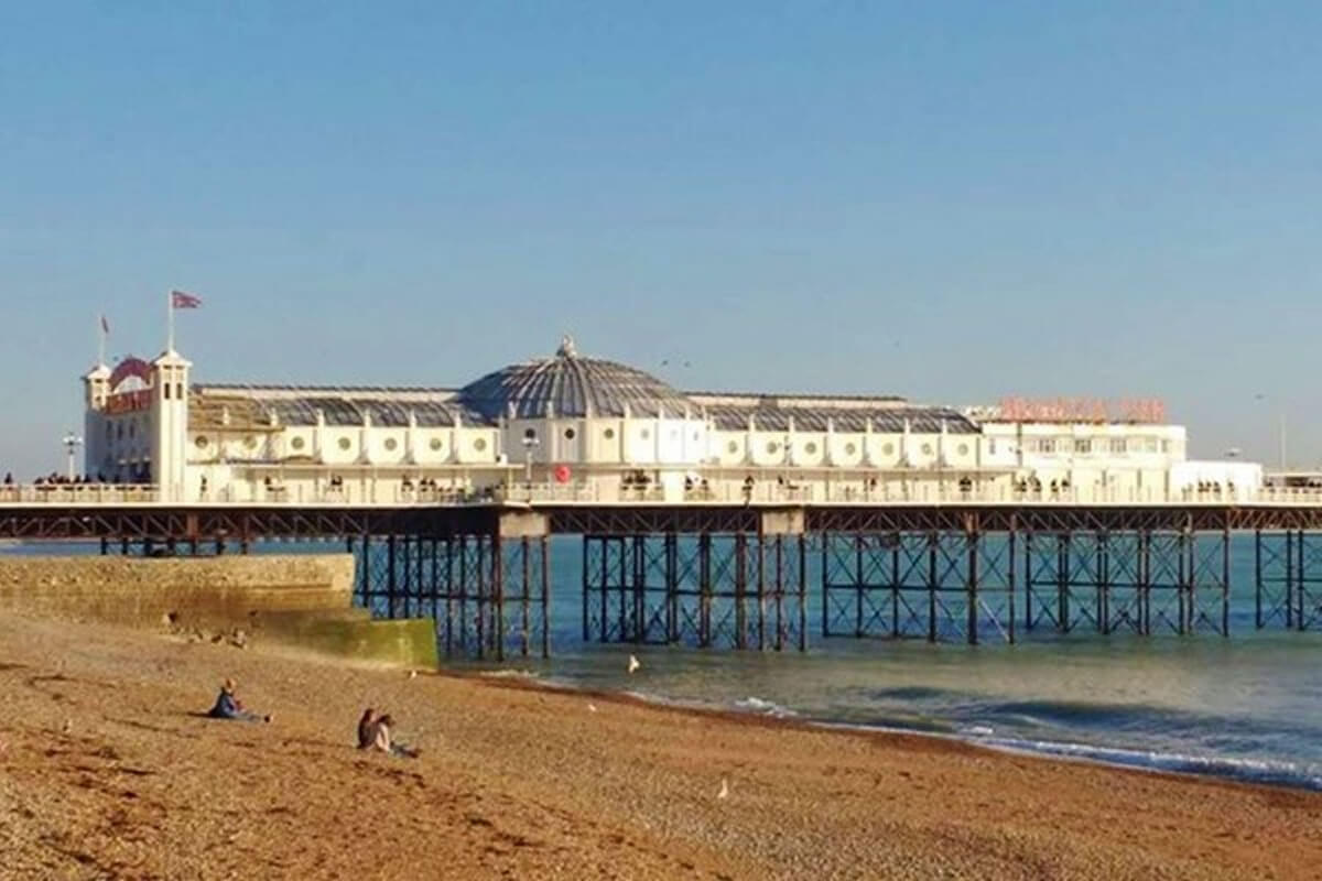 Food and Sightseeing Tour in Brighton
